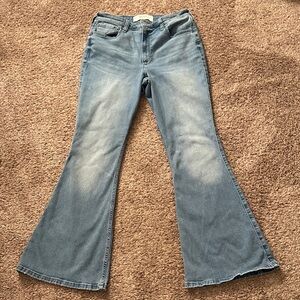 Hollister jeans size 10R/30R